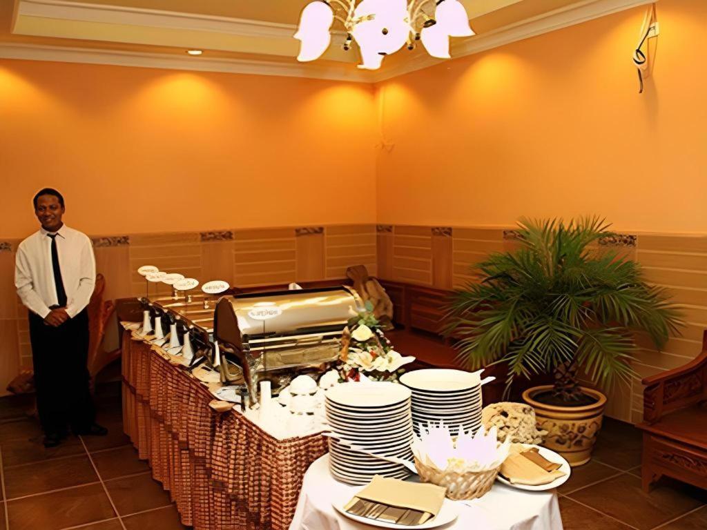 Blitar Patria Palace Hotel מראה חיצוני תמונה
