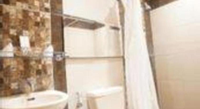 Blitar Patria Palace Hotel מראה חיצוני תמונה
